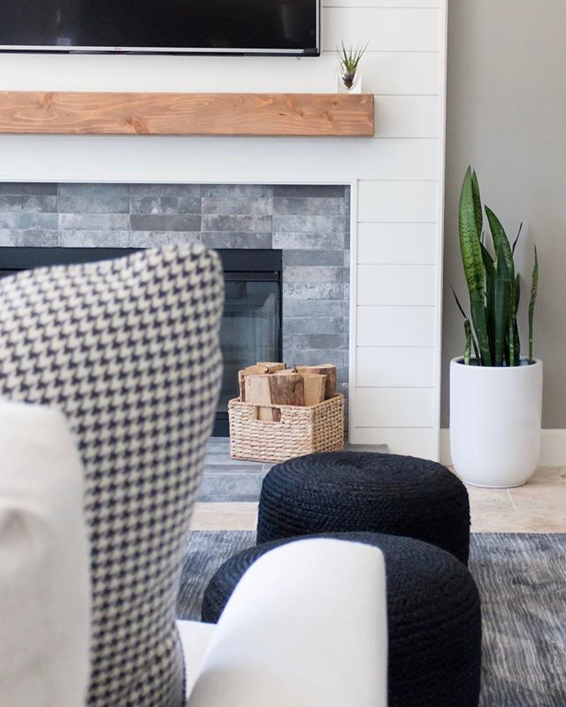 Bright &amp; Light vibes for a Monday 🖤
I’m very much feeling dark and heavy and will be glad when this Monday is over....it was a little bit of a heavy (🍸) weekend and it now takes me 3 days to recover 😩 I’m going to bed as soon as it’s dark 💤 
G’night ift.tt/2xMlyXO