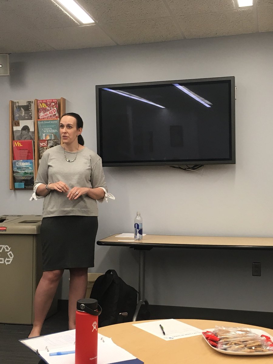 IthacaSPJ's tweet image. Kelli Grant, a 2004 graduate is here speaking with us about her career and personal finances.