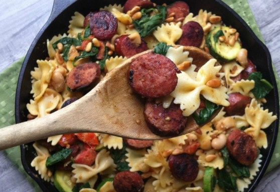 MyROAMingsBlog's tweet image. We all want to make #healthymeals but we also have to realistic -- we can't spend all of our time in the kitchen. Here are a few easy options that can help provide #wholesomemeals for you &amp;amp; your family without too much energy. buff.ly/2xK3gXk #lifehack #premademeals