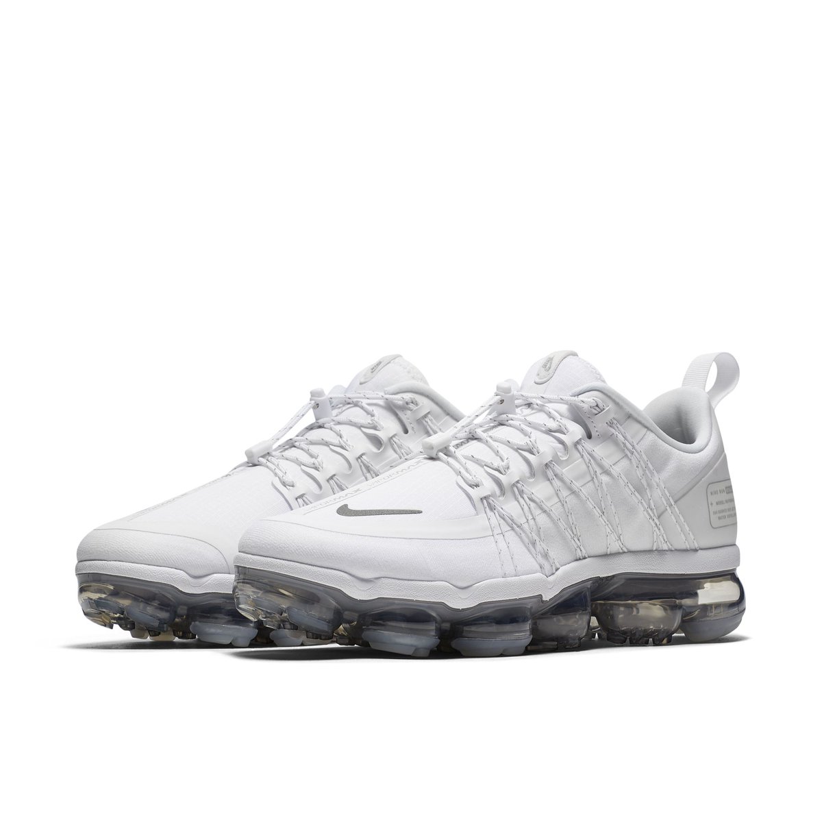 white vapormax utility
