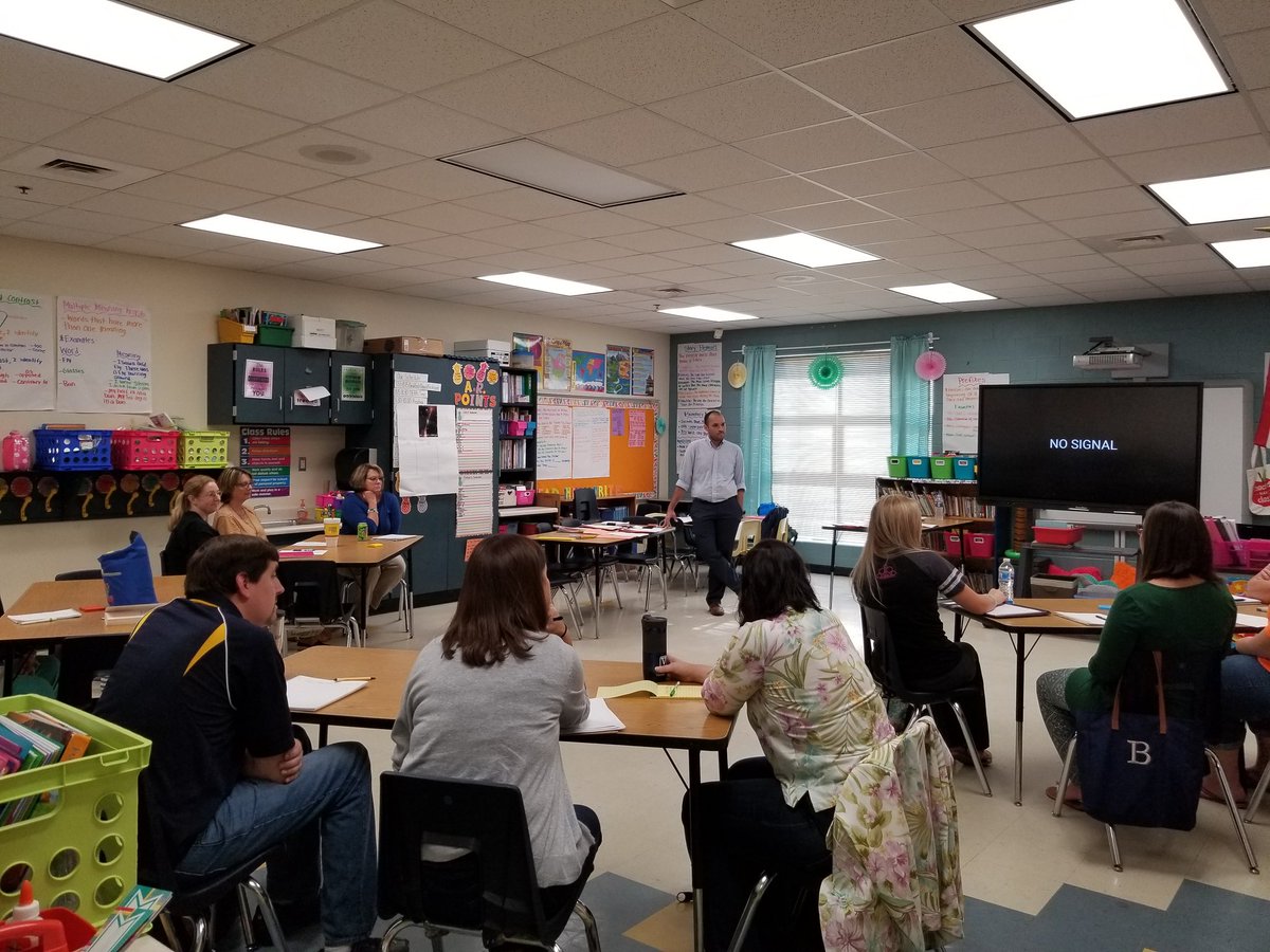 trogers1306's tweet photo. On Saturday Mecklenburg County hosted a regional gifted conference.#teamMCPS. https://t.co/zsXqWTcFpJ