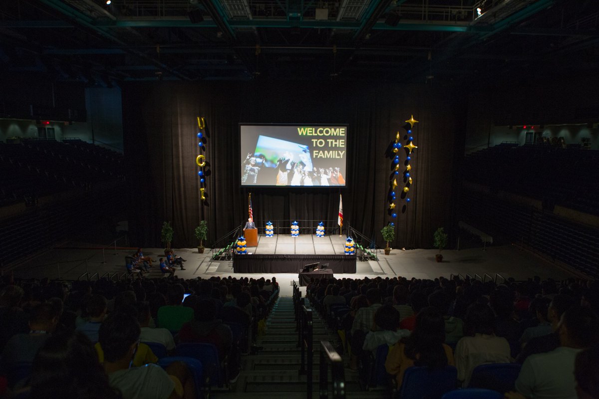 UCIrvineGD's tweet photo. #ICYMI Grad Welcome &amp; Orientation hosted nearly 1,000 incoming #GradEaters this past Thursday and Friday. Here are some of our favorite moments from the Campuswide event on Friday! #UCIGradLife #UCIGRADWELCOME https://t.co/gKf7ATe2U4