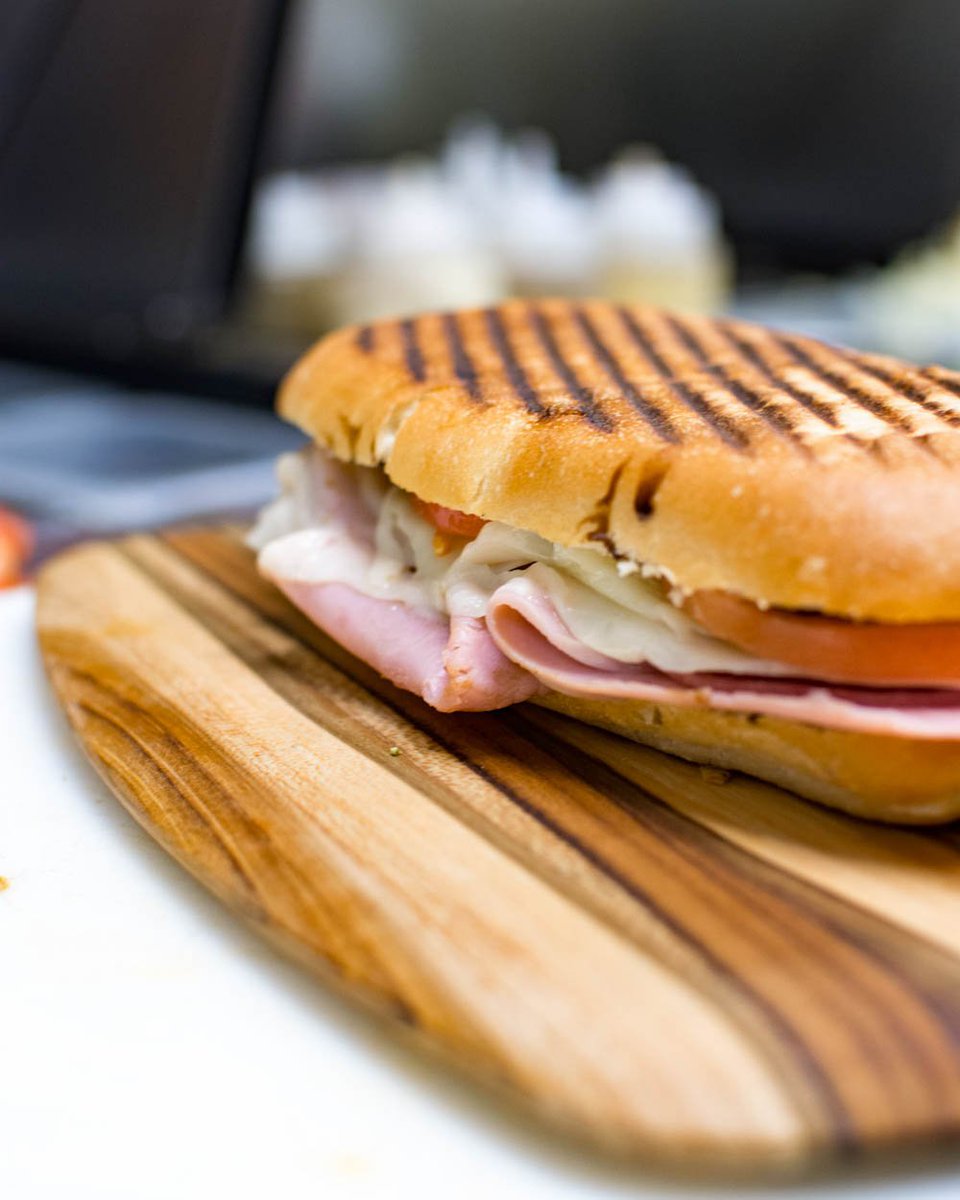 ParsippanyPizza's tweet photo. Prepare the palate for a perfectly pressed Italian panini👌🥪 Click to order https://t.co/Adyx8WDrhF https://t.co/hOOfCbjDfw