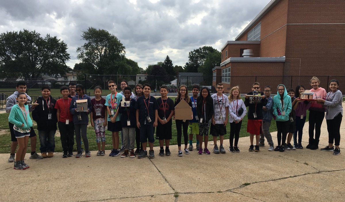 MSantodonato1's tweet photo. Team Stripes @WTClarkeMS had fun testing their “Hurricane-safe homes,” today! #scientificmethodinaction #6thgradescienceisfun #mondayfunday https://t.co/LyRFIO9GI2