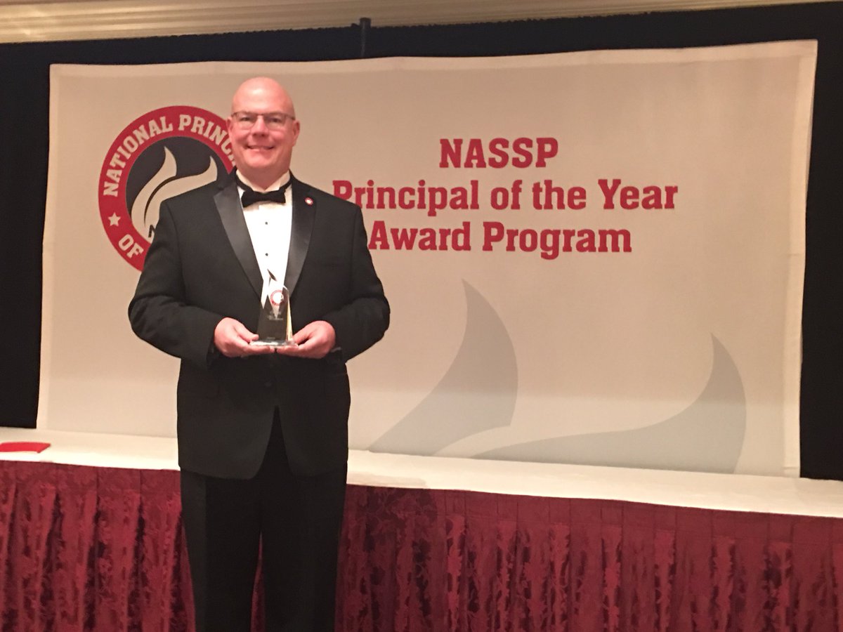 Honored to support Alabama’s Principal if the Year-Brian Clayton from James Clemens HS <a href="/Othell/">Vic Wilson</a> <a href="/clasleaders/">CLAS</a>