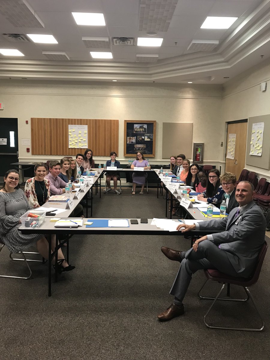 oneclayschools's tweet photo. Today @ADOneClay hosted the first Superintendent’s Student Advisory Council. The students represented their schools, classmates, and community exceptionally well. We look forward to continuing to work with these students to #ElevateClay! https://t.co/FSzWVHssZd