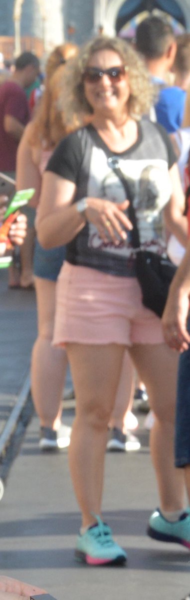mboren15's tweet photo. Twitter I need help finding this woman from my proposal. Happened in Disney on 9/17. https://t.co/teV2iP9CYO