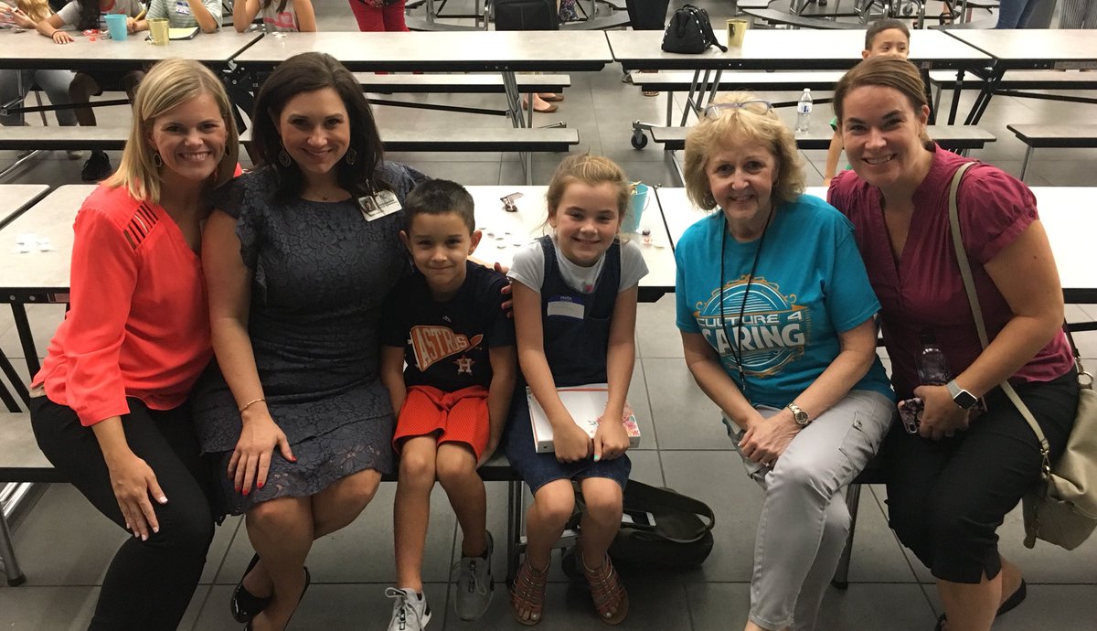 mrsjrobison's tweet photo. Our first district culture for caring meeting! #Culture4Caring #MomentsInKlein #ourklein #kleinkind @FrenchKISD @KleinISD https://t.co/MiFzWrvy5e