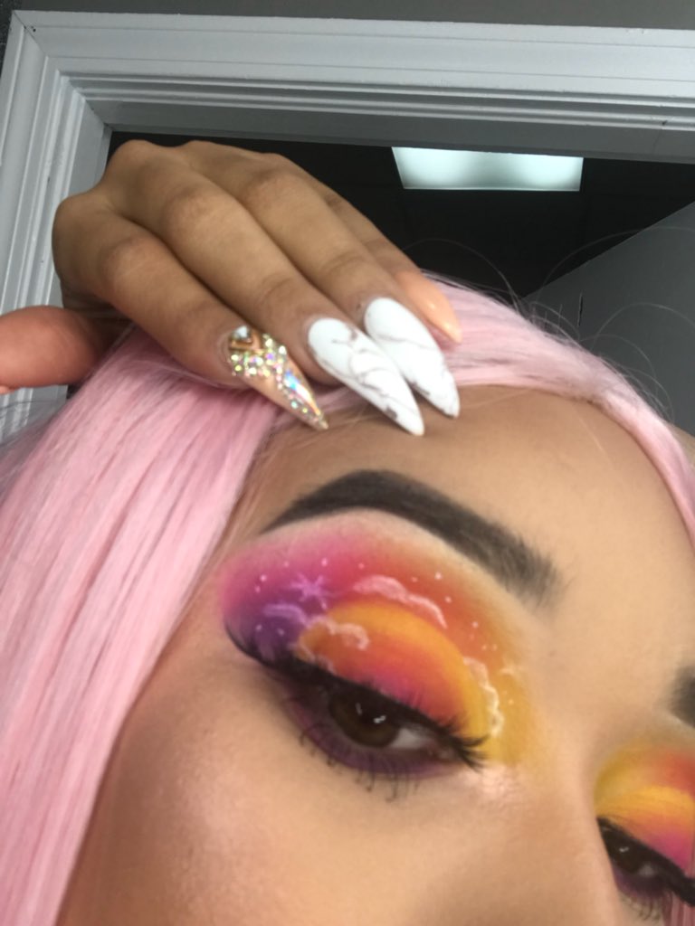 Genesismariaag's tweet photo. Welcome to the chambers of heaven 💜💖💜💖
#makeuptutorial #makeupgeek #makeupaddict #geraldcosmetics #bostonmua #vanitymakeup #bebellacosmetics #glitterlipstick #glitterlips #gcsquad #slaynglam #bostonmakeup #lashes #undiscovered_muas #lagirl #beautycreationscosmetics https://t.co/b4ofrB9oHH