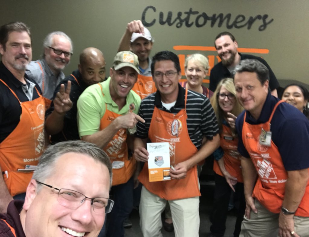 timpcapps's tweet photo. Jaime was recognized in staff today for his Silver Homer Milestone! #BeGreater https://t.co/5z4QedzQpS