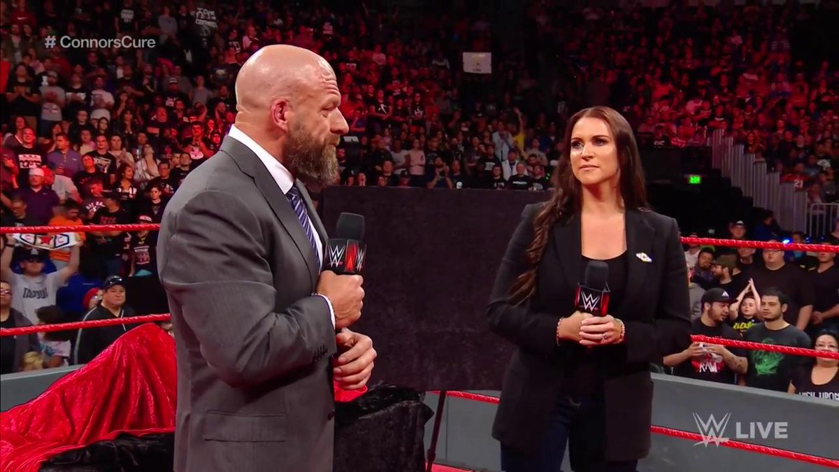 WWE tweet media