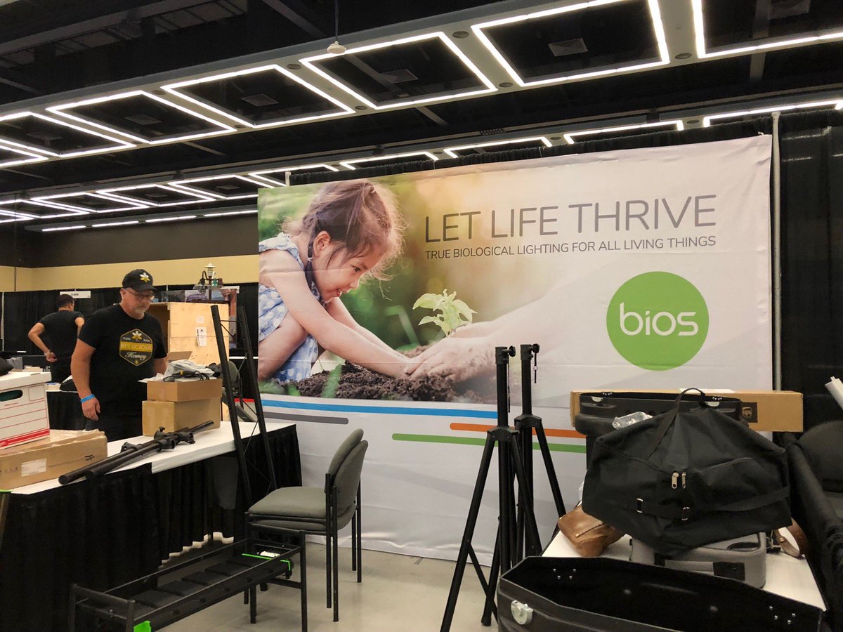 BIOSLIGHTINGLED's tweet photo. Getting excited for tomorrow's @LEDsummit! Jennifer will be there with the #IcarusGi2 and #IcarusVi #LEDgrowlights, the BIOS Lighting #circadianlighting team will be there too! #bioslighting #LEDs #science #innovation #circadianrhythm #letlifethrive https://t.co/hp3UckMwAh