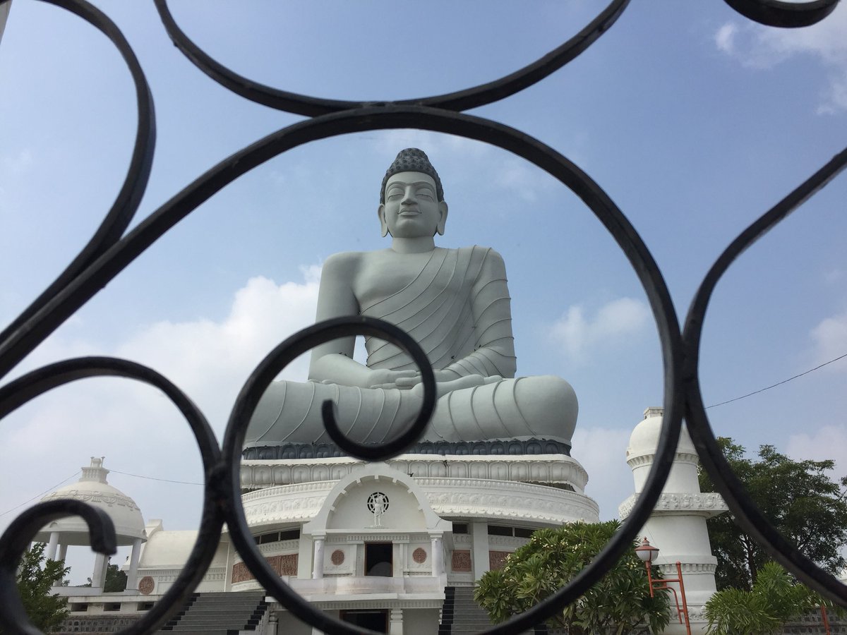 Paperkrafts_Goa's tweet photo. @Tourism_AP the new capital in the making - Amravati! #WorldTourismDay #MyAndhraAdventure @Tourism_AP https://t.co/x3nwsrMVsC