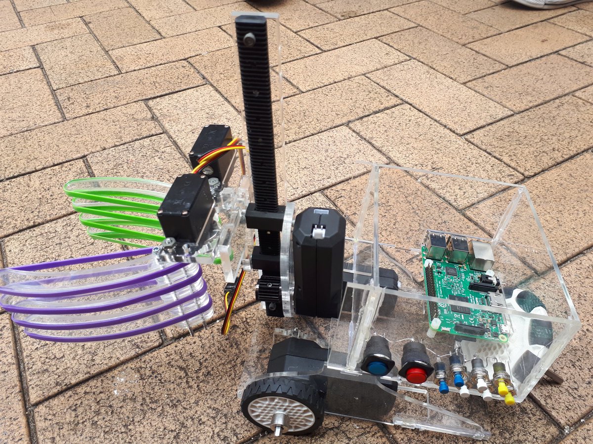 St Peters Roo-bots tweet media