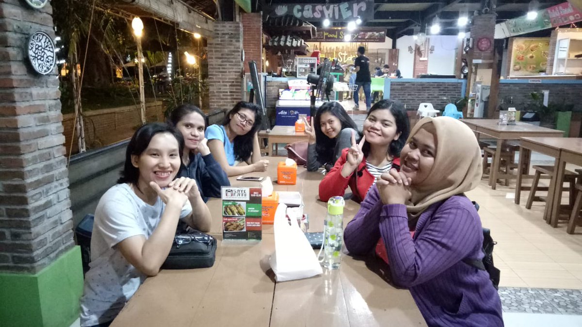 marisstella333's tweet photo. Farewell Riri, see u on top my friend https://t.co/lX7TfTKtjL