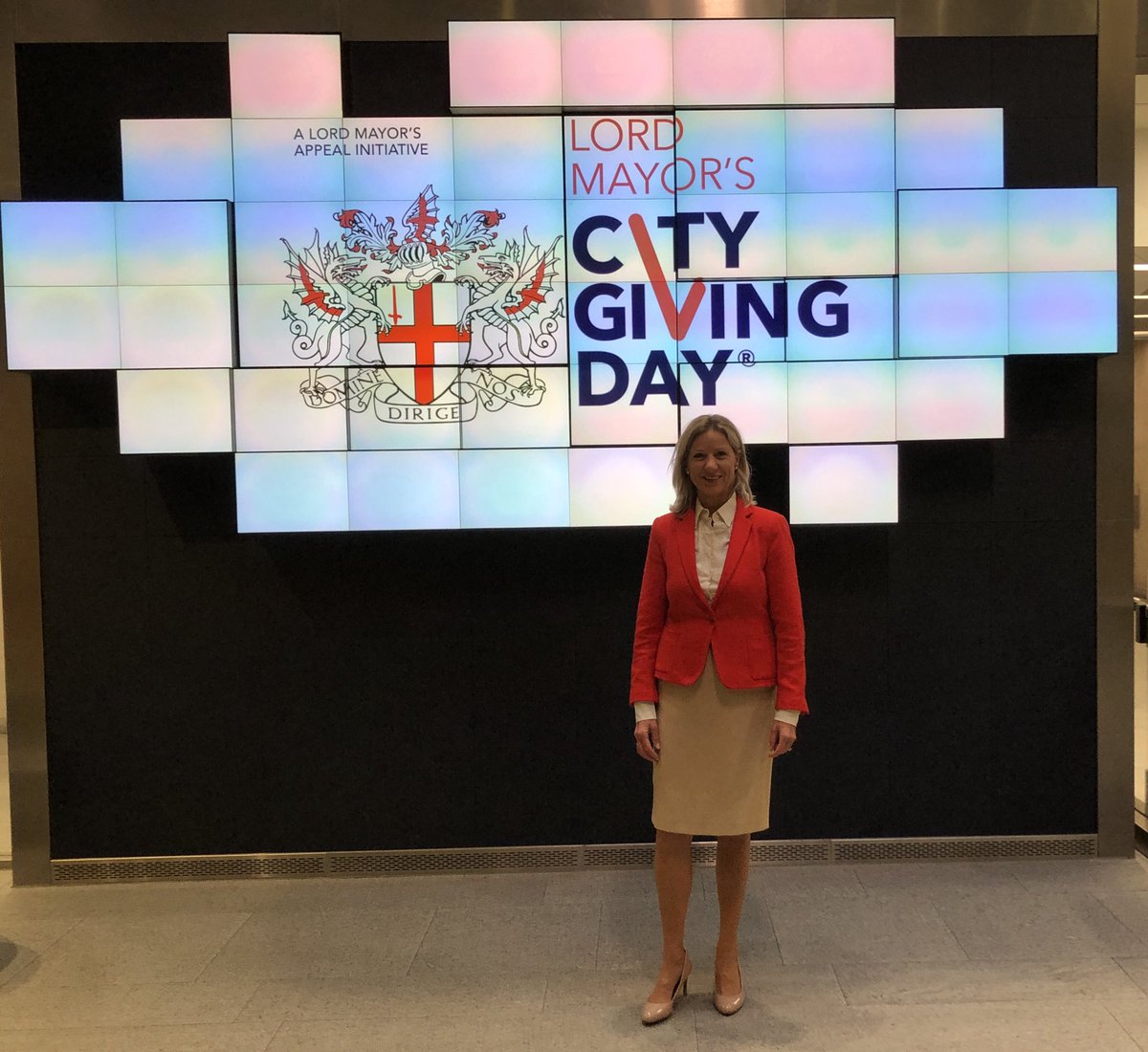 Delighted to be here for LSE opening #CGD #GoRed <a href="/LMAppeal/">Lord Mayor's Appeal</a>