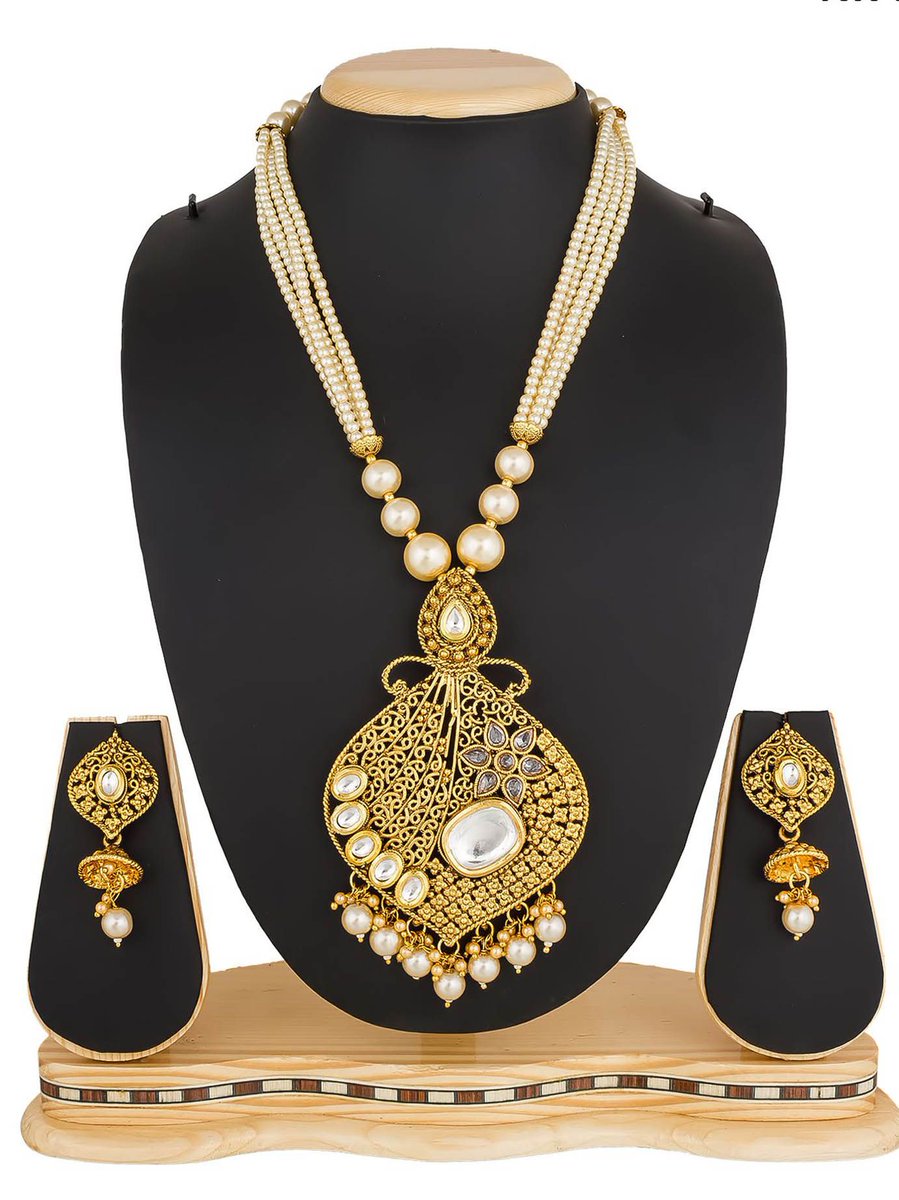 craftnshop's tweet photo. Match Your Festive Attires with our Awesome Temple Jewelries at the best Price only at #craftnshop !!
Shop Now Here :- https://t.co/XV8h8XbIIZ
#jewelries #jewelryaddict #jewelrydesign #jewelrydesigner #jewellery #necklace #necklaces #earrings #templejewelry #jewelrylover https://t.co/j7Quubex3W