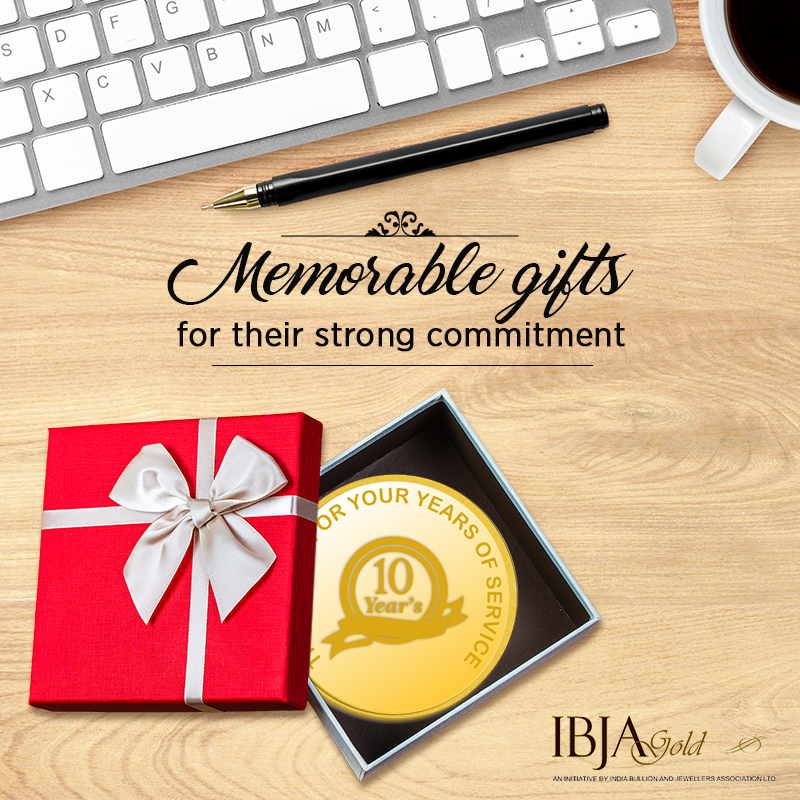 IBJAGold's tweet photo. Work anniversaries are perfect milestones to surprise your employees. Recognise your valuable employees with gifts that are just as valuable as them. To explore the best employee rewards starting at 600/-, click here: https://t.co/rROzDYfxH9
#IBJAGold #UniqueSurprise #DiwaliCoins https://t.co/qTA0f8aTwD