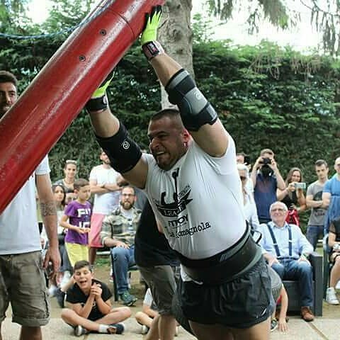 furia_romagnola's tweet photo. Furia Romagnola veste l'atleta @gianpaolopedna #furiaromagnola #furia #madeinromagna #lapotenzaènullasenzacontrollo #fit&joy #rooster #bodybuilding #crossfit https://t.co/gnhvTCj6q7