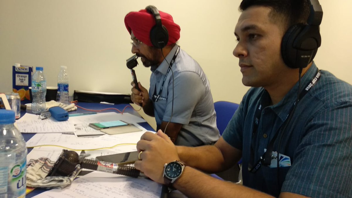 Radikale Kugel Böser Glaube cricket commentary radio Gegenstück