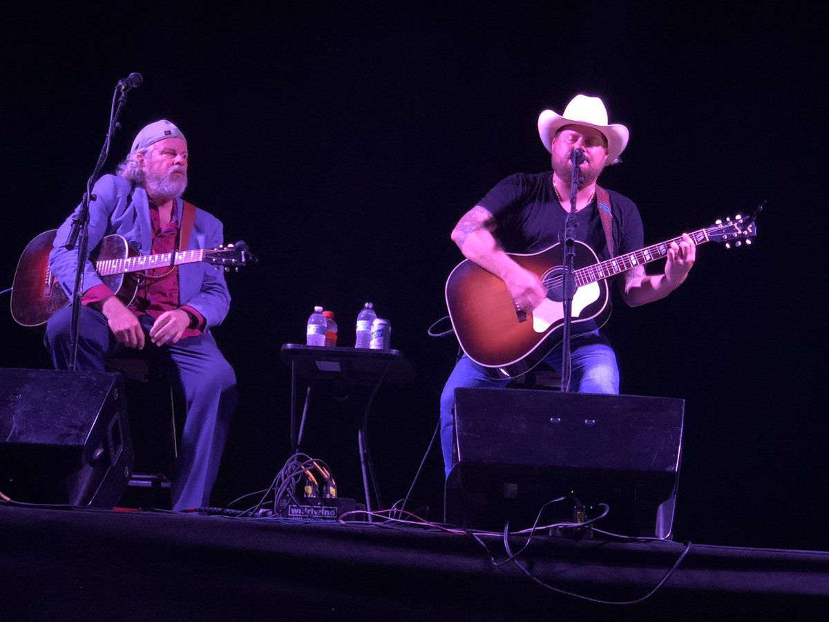 myhaam's tweet photo. Thank you to everyone came out or donated to HAAM for the 10th Annual Randy Rogers #GolfJam! We had an amazing time and want to send a big thank you to @RandyRogersBand and @GolfRCClub for putting on such a great event! https://t.co/teykR04dDV