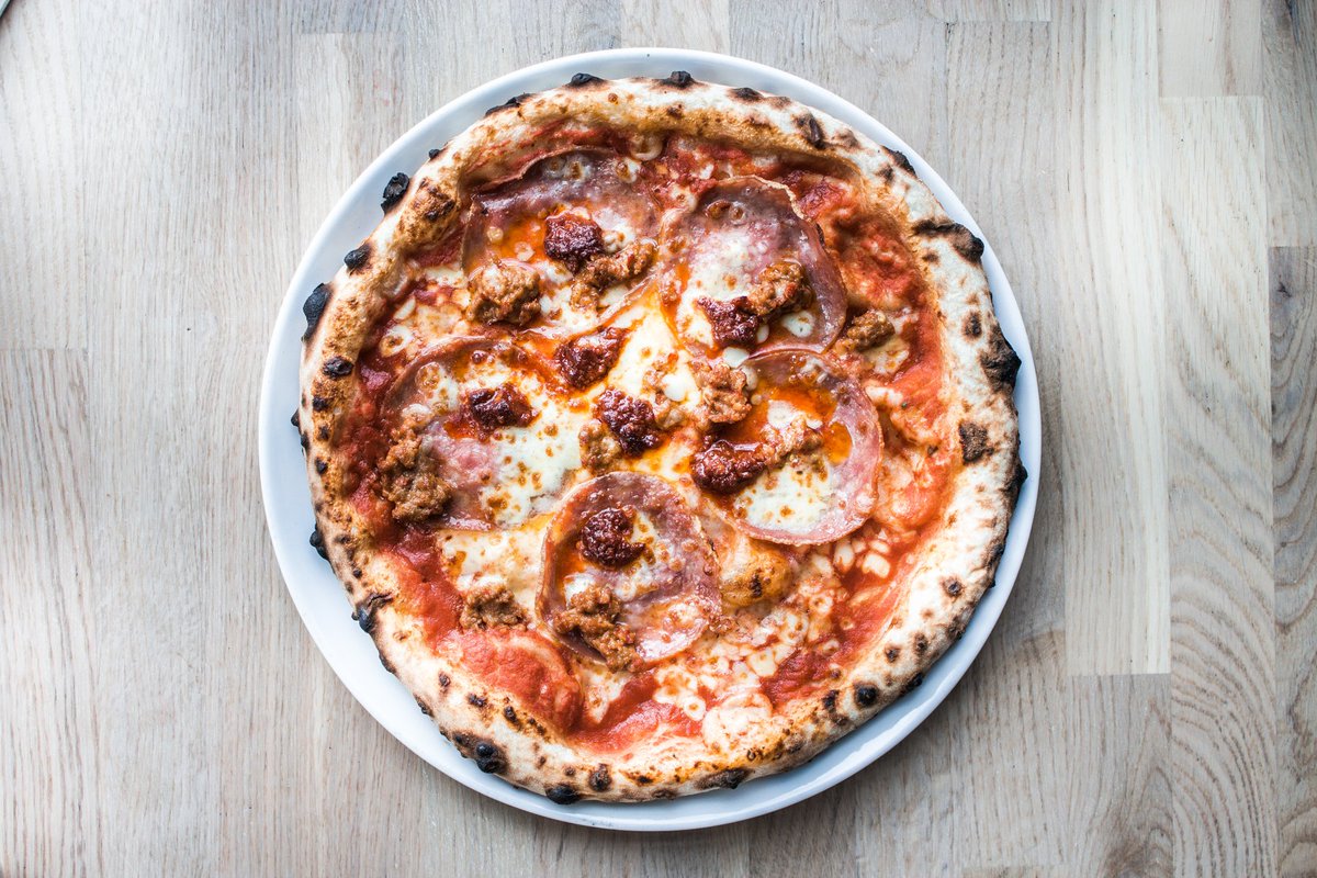 It's Pizza Tuesdays! 🍕 Dine with 2 Pizzas and 2 Cocktails for £25!