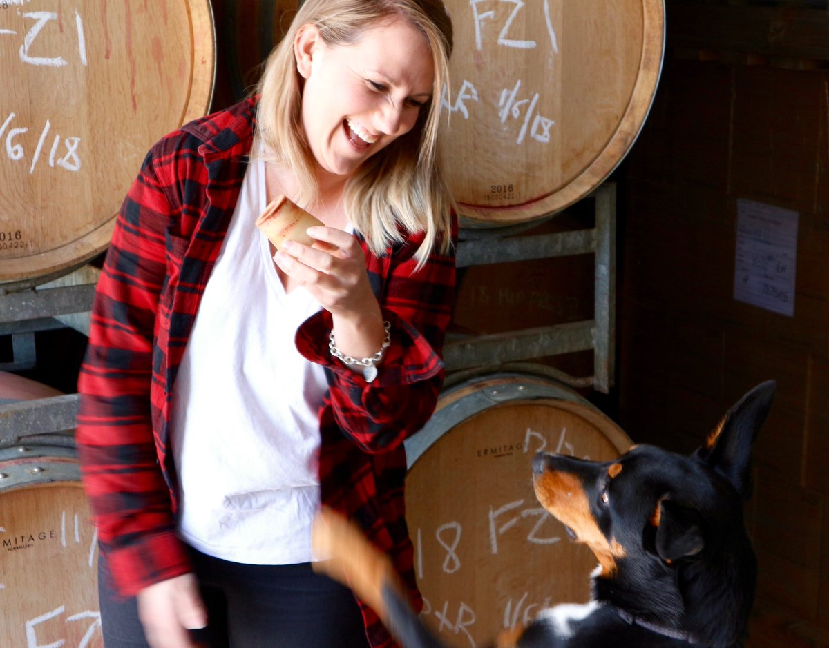 Say hi to Nicole Wilson, who last year was appointed winemaker at Margan Family Wines <a href="/marganwine/">MarganWines</a> in Broke Fordwich, Hunter Valley…

instagram.com/p/BoIavlWgN7x/…

#wine #YGOW #YGOWuncut #HunterValley