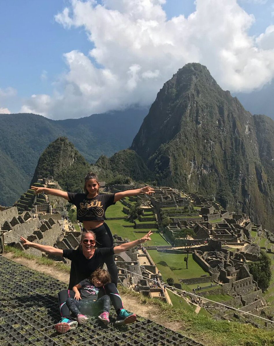Karynorge's tweet photo. Made it!! Machu pichu, Peru❤breathtaking beautiful
#Travel #travellingwithkids https://t.co/UnnW12pwf9