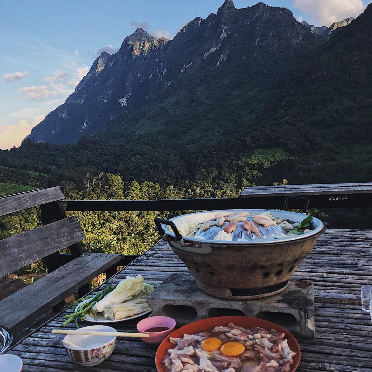 Jirapiis's tweet image. หมูกะทะจะเยียวยาทุกสิ่ง  #เชียงดาว #เชียงใหม่ #รีวิวเชียงใหม่