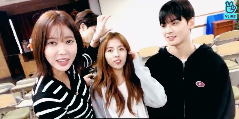 How much of a height difference do ASTRO's Cha Eun Woo and Dohee have?
allkpop.com/article/2018/0…