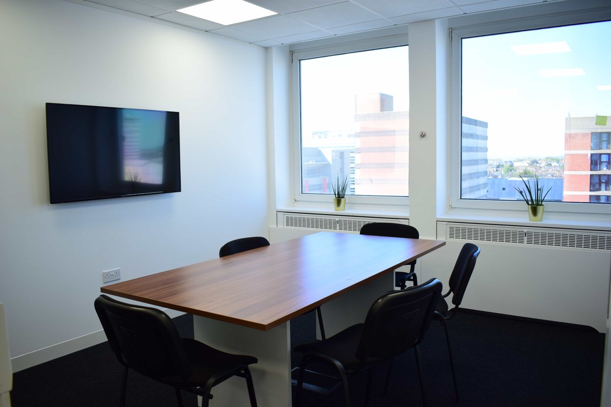 OneHubSouthend's tweet image. Hire desk space for as long as you need or with our flexible packages. Call us to book a tour!

📞 01702 680 710 📞

#Southend #Essex #Business #HotDesk
