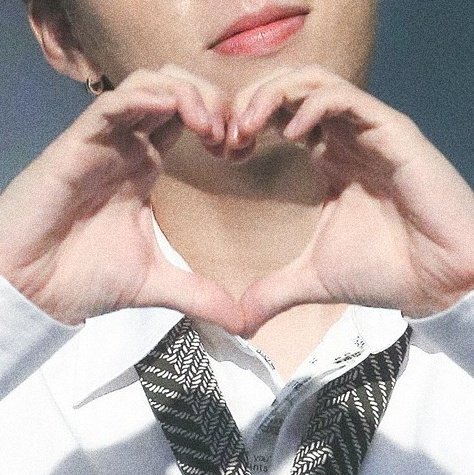 infntdetails's tweet photo. ↳ #우현 ♡ ˎˊ˗ https://t.co/h0MhYkFAFd
