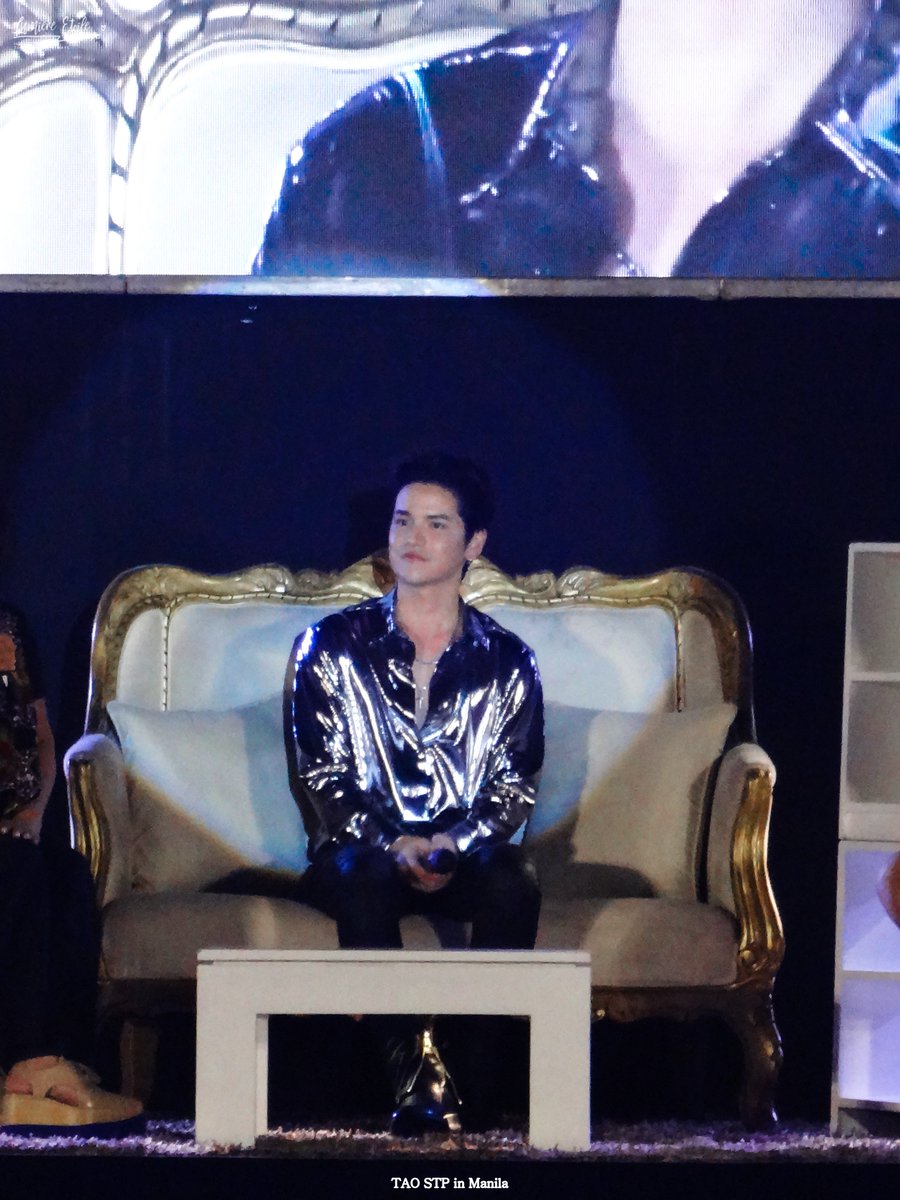 lumiere___0827's tweet photo. 180923 เศรษฐพงศ์ เพียงพอ Fanmeeting in Manila (TAO STP in Manila)
คุณสมบูรณ์แบบมาก พี่ เต๋า !!! 💘
#taophiangphor #TAOSTP #PrinceTaoInManila #PrinceInn @TaoPhiangphor #TAOSTPInManila #เต๋า #เศรษฐพงศ์เพียงพอ https://t.co/GsH1ej10Tn