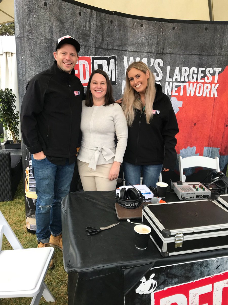 Rebecca Tomkinson tweet media