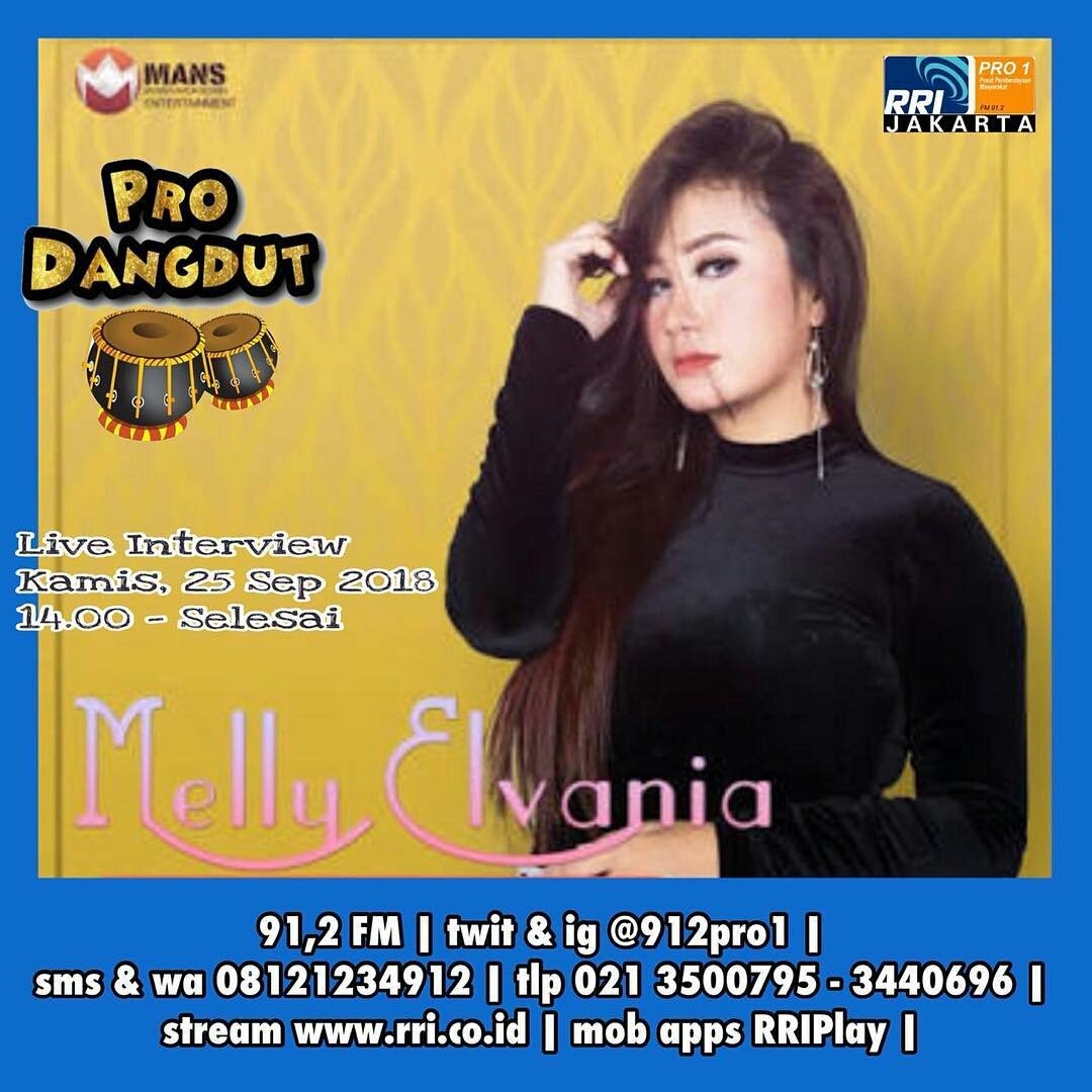 musikanadaswara's tweet photo. Halo Millenia! Hari ini @melly_elvania akan Visit Radio @912pro1 Jakarta. Stay tuned jam 2 siang ini yaa...
#mellyelvania #watulawang #dangdut #pro1jak #radiovisit #mansentertainment https://t.co/buztrIuDZF