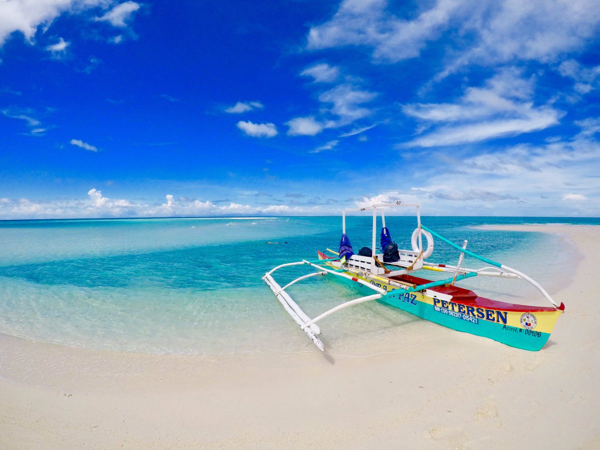 wilhelm_i_j's tweet photo. 📍White Sandbar Island, Camiguin, Philippines 🇵🇭 

#PilipinasKongMahal
#LakwatserongCPA
#CPANa
#Philippines https://t.co/GmBulhH1JI