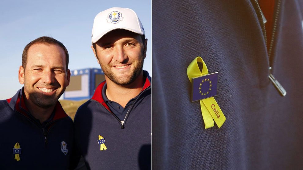 COE_es's tweet photo. #Golf El equipo europeo #TeamEurope de la #RyderCup luce un lazo amarillo en memoria de Celia Barquín durante la primera sesión de entrenamiento 👏👏👏 @RyderCupEurope  @JonRahmpga @TheSergioGarcia https://t.co/8EgW7WR58M https://t.co/FupNWToleO