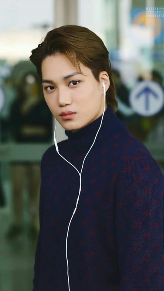 yeolja123's tweet photo. @Vh1India @weareoneEXO @karanjohar @gucci Thank you for #therealhashtags
#EXO @weareoneEXO #KAIxGUCCI19 #KAI https://t.co/CTgJOOUkO5