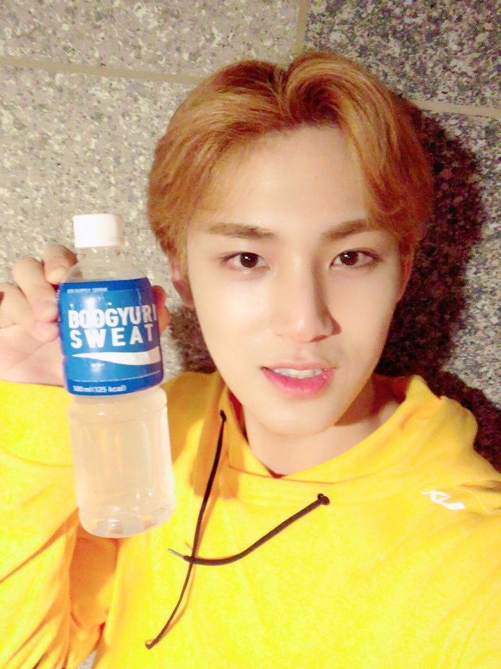 pledis_17 tweet picture