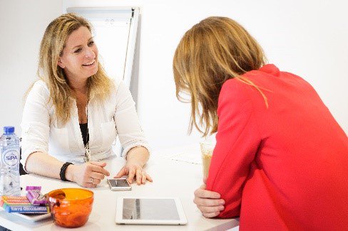 Wil jij weten wat fotografieprofessionals van jouw werk vinden? Kom dan naar de NN portfoliodag op donderdag 18 oktober in het Nationale -Nederlanden Café in Rotterdam. Je kan je aanmelden door een mail te sturen naar: aanmelden@nederlandsfotomuseum.nl
© Fred Ernst