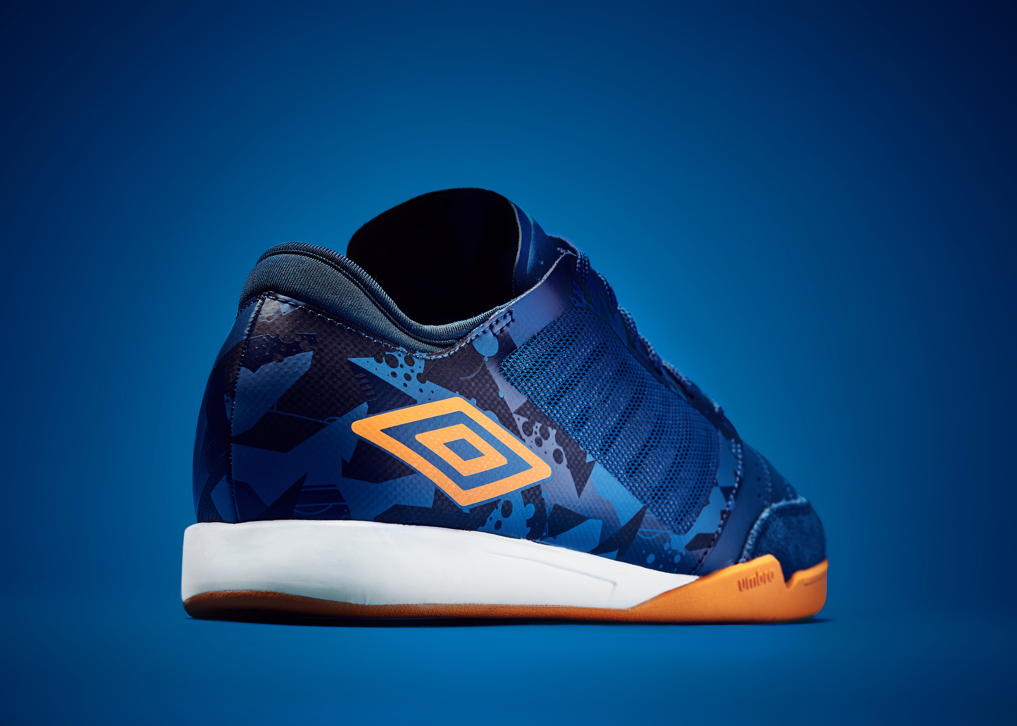 Umbro on X