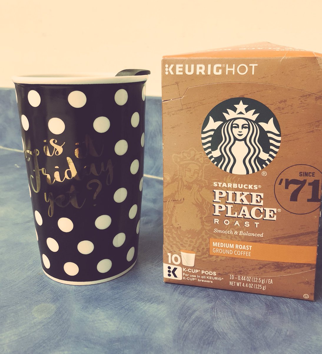 OakleysClass's tweet photo. To whoever left my morning treat for me, Thank you! What a lovely surprise to find on this rainy Tuesday morning 💕 Vickery Mill truly is a family of amazing people! @vickerymill https://t.co/0MARVq3NF8