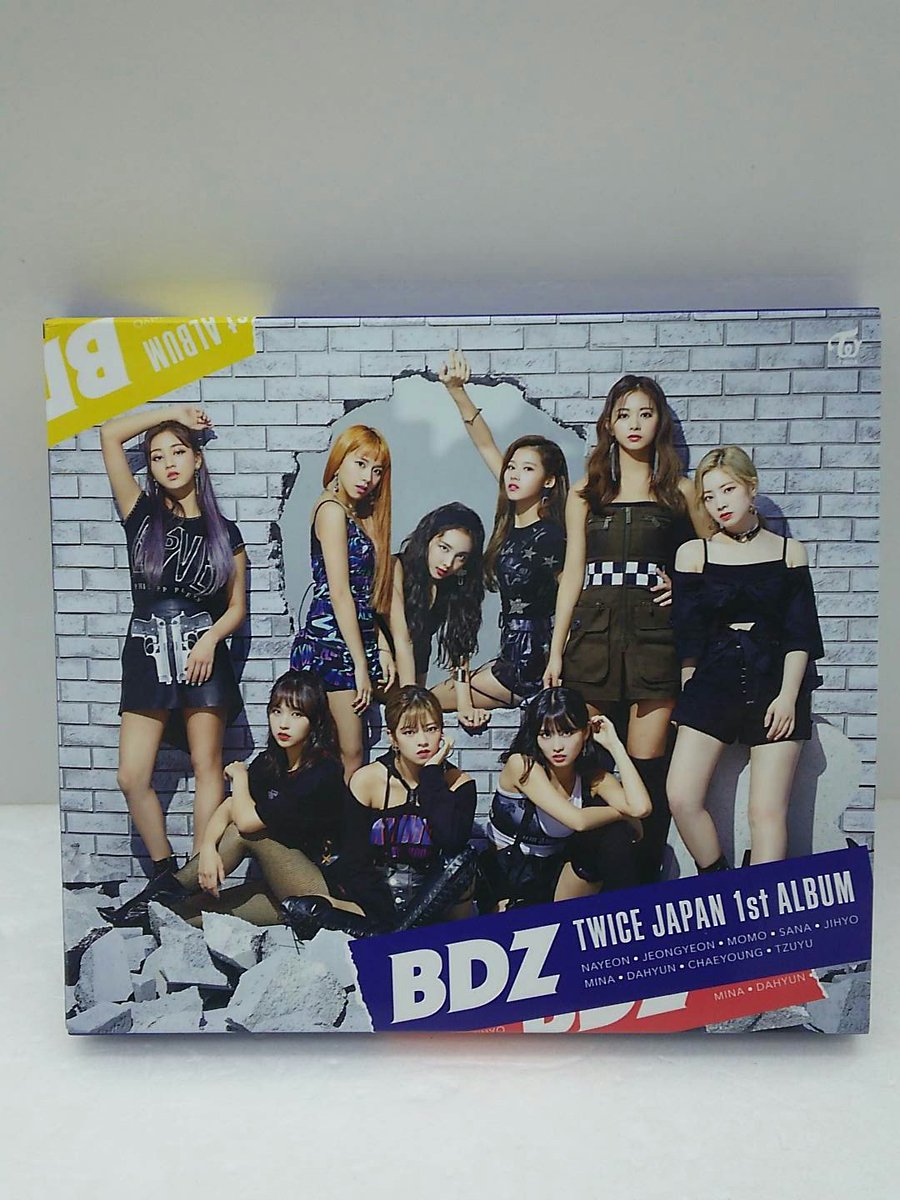 ブックオフプラス126号旭店 入荷情報 Twice Japan 1st Album z を入荷致しました Twiceの日本初アルバムとなっております 現品限りとなっておりますのでお早めにご来店ください ブックオフ 旭店 Twice z Cd T Co Nuumz4rvah