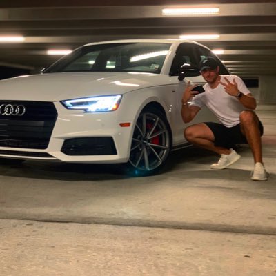 calebleblanc5's tweet photo. #NewProfilePic https://t.co/sJxm0GbFCo