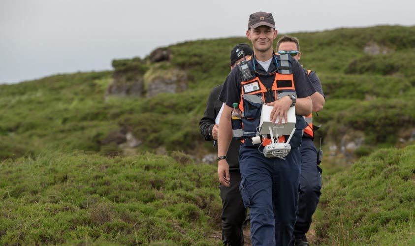 uavinfo's tweet photo. DJIGlobal : RT DroneBelow: #DJI and #EENA: Drones Help Rescue People Faster, Study Shows DJI_Global romeoch 112_sos  #Drone #Drones #PublicSafety #SAR #rescueoperations #Research #SearchandRescue #Study https://t.co/VPWiE612C5 https://t.co/1z83mxqBYa https://t.co/QgpKvXswCv