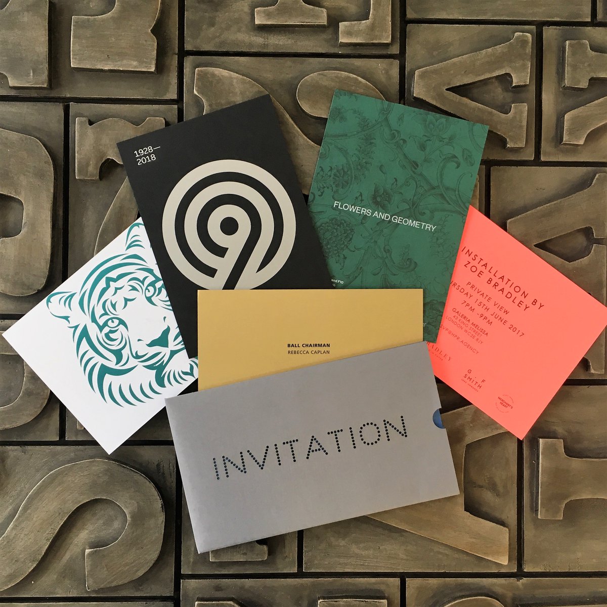PureprintGroup's tweet photo. We produce invites for many of our customers from simple to high-end luxury. Get in touch with us to create something special this year #digitalprint #foiling #duplexing #luxuryinvites #christmasinvites https://t.co/pgzWenNcWd