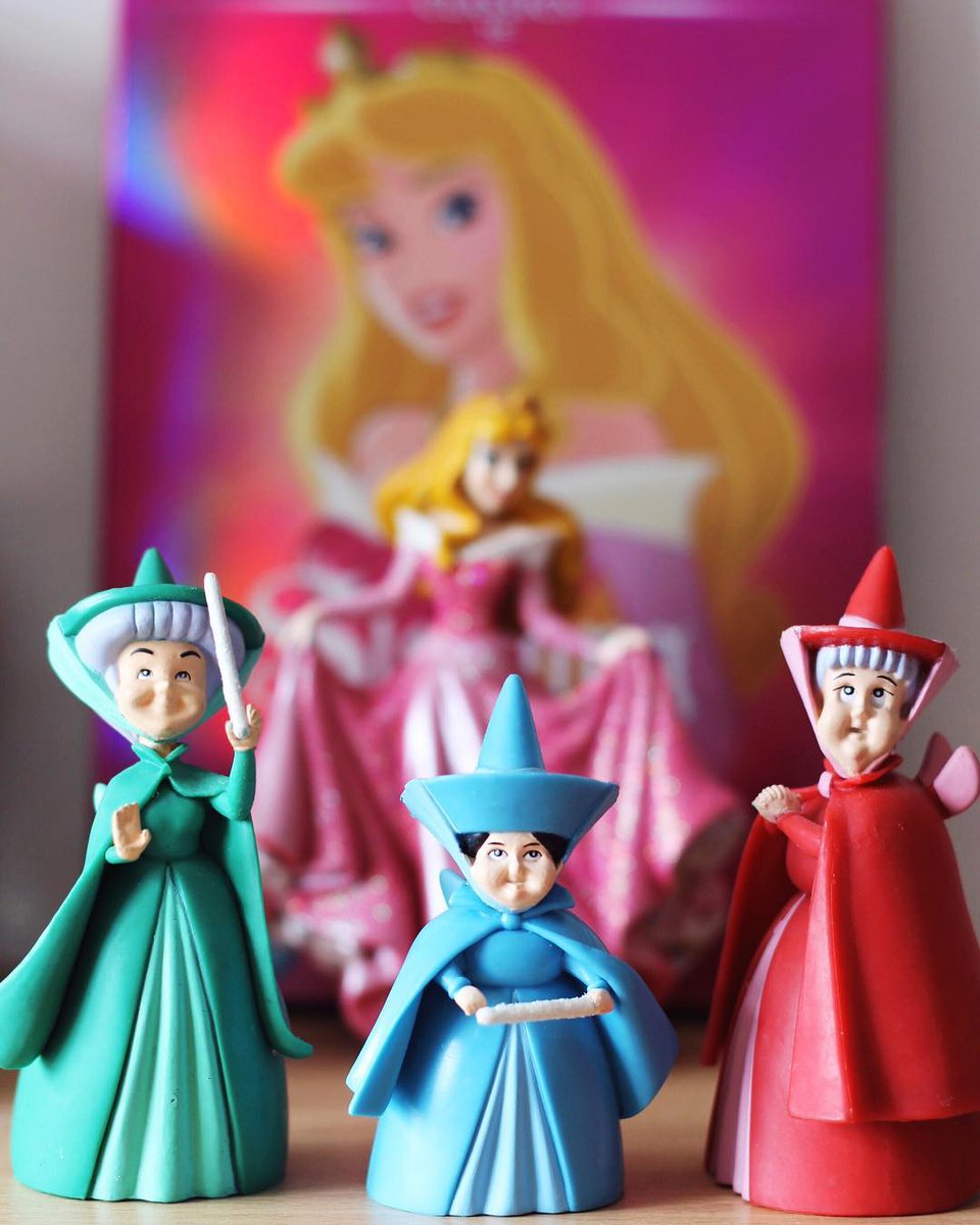 BullylandUK's tweet photo. Sometimes we wish we had just one Fairy God Mother to help us out… Sleeping Beauty had THREE! Thanks for the image @Disneyprincess_amy #BullylandUK #PVCFree https://t.co/G6KWyYT5Z7