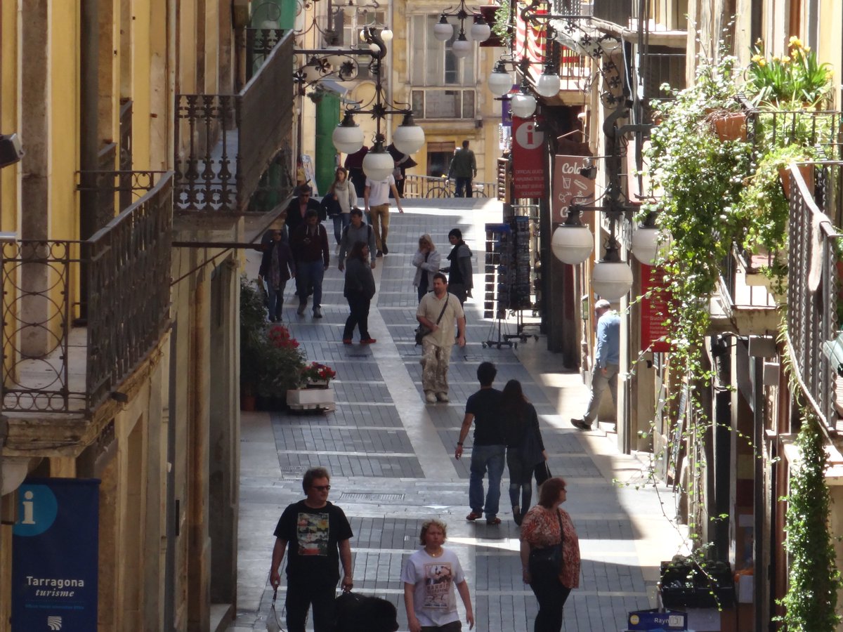 Good morning #Reus hope you all have great day from team <a href="/ReusHotel/">Reus Hotels</a>