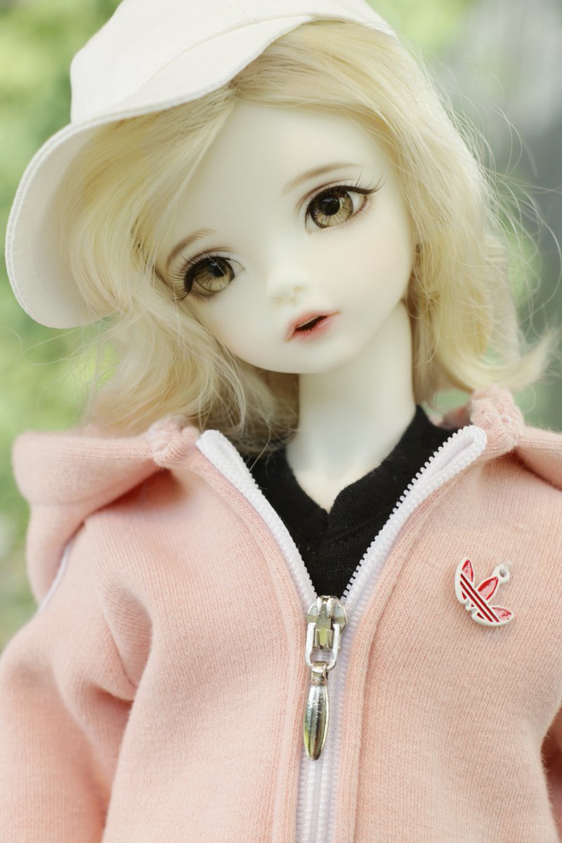 B_299_'s tweet image. 모처럼 촬영없는 날 ! 리제는 연습실 가요 ~♬

#구구네 #숨돌_더젬 #MINISHELL