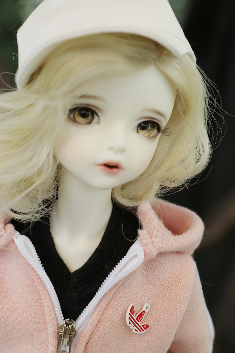 B_299_'s tweet image. 모처럼 촬영없는 날 ! 리제는 연습실 가요 ~♬

#구구네 #숨돌_더젬 #MINISHELL